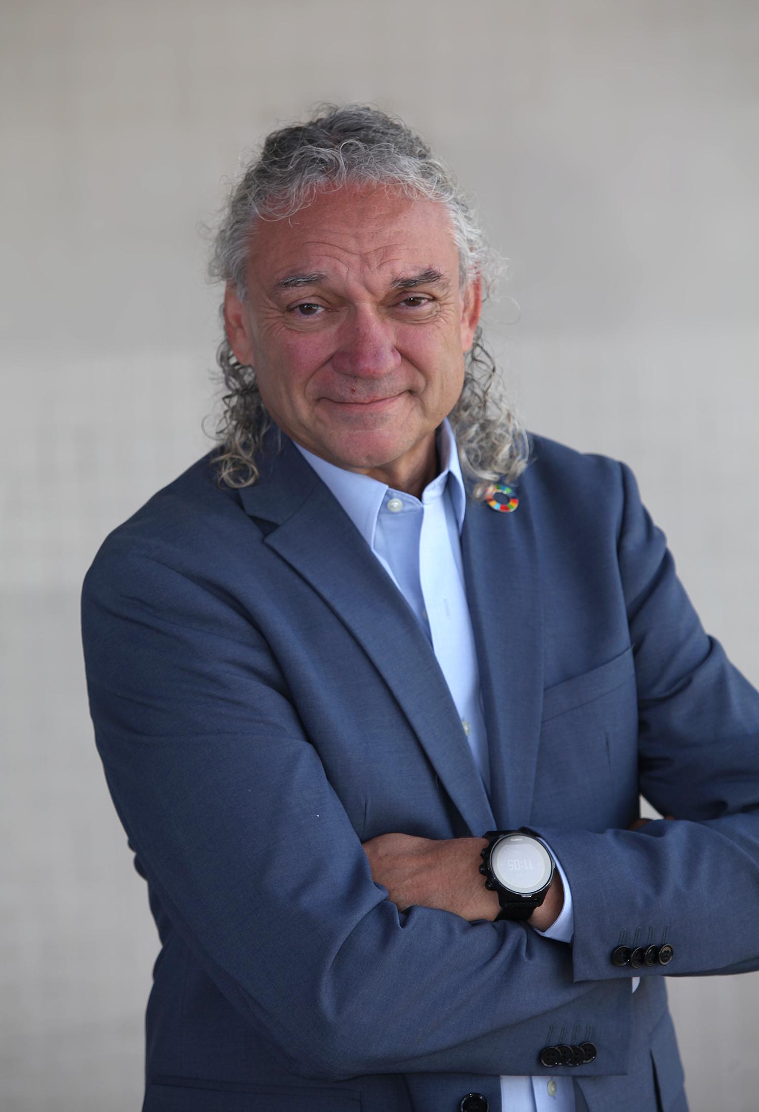 Luis España
